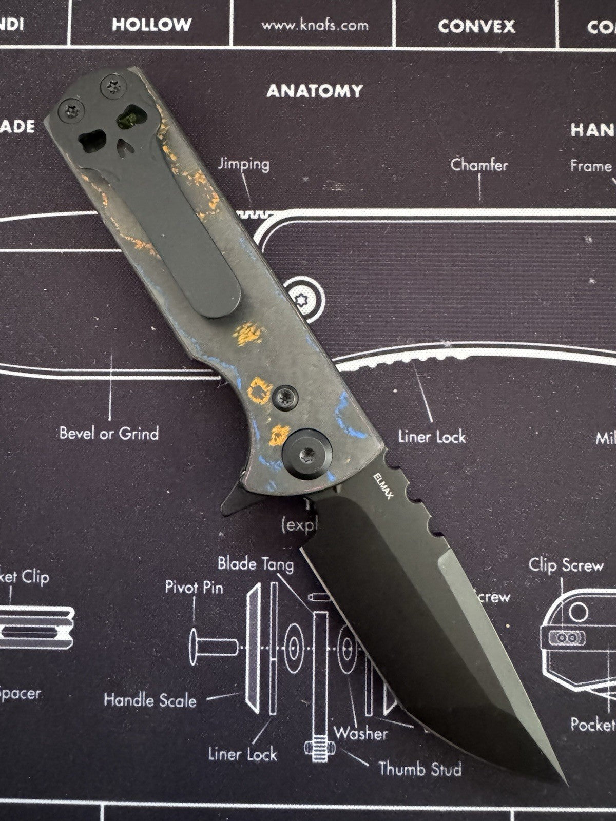 Chaves TAK REDENCION 80s CAMO CARBON Flipper Drop Point, Black, Elmax