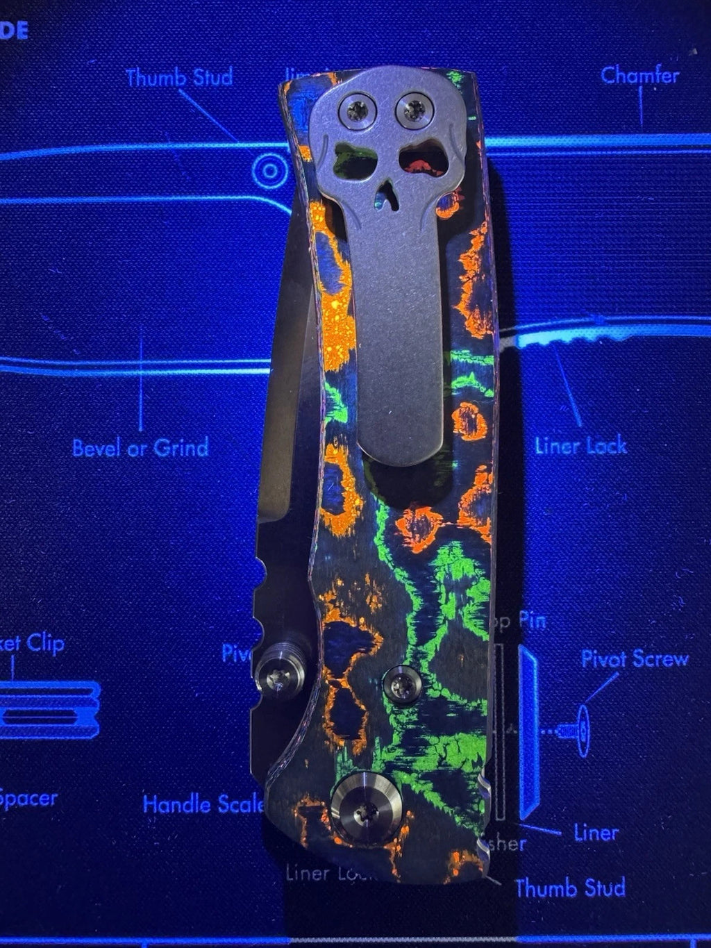 Chaves Knives Redencion 80s Carbon Fiber Scales, Folding Knife 3.5" Elmax