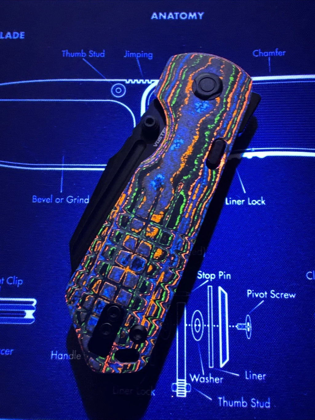 Vosteed Hedgehog - 80s Camo Carbon - Black Stonewash M390 - BR OP Exclusive