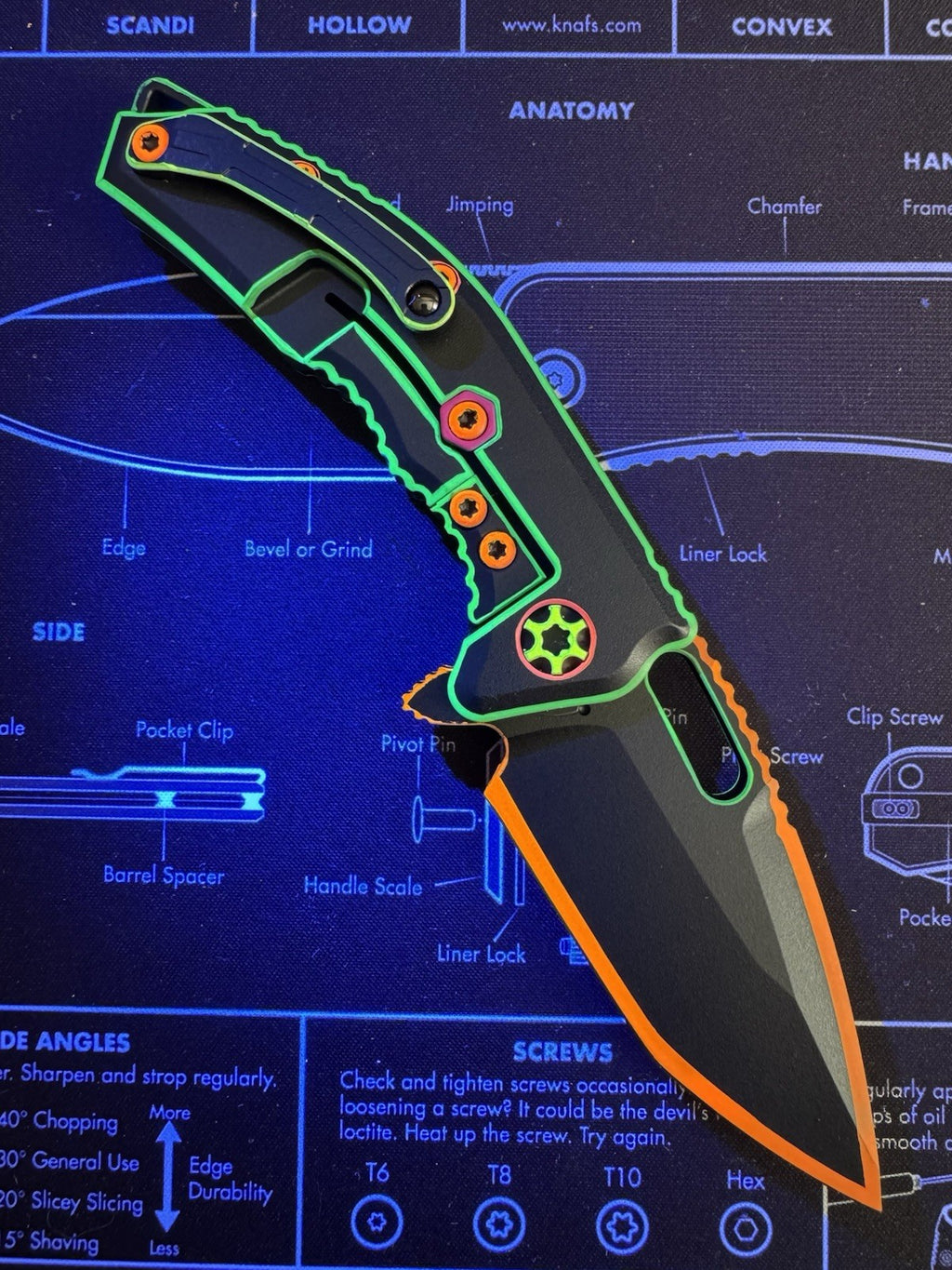 #18 - Heretic Medusa 80s Neon Cel-Shade Tanto - BROP Exclusive Sold Out!