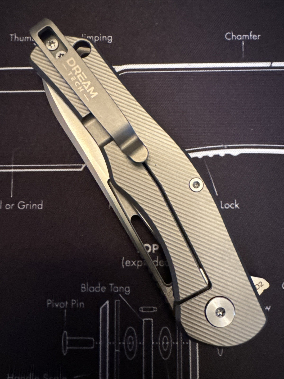 Dreamtech Liner Lock, TITANIUM Handle, D2 Blade, Model D3398TG, Silver