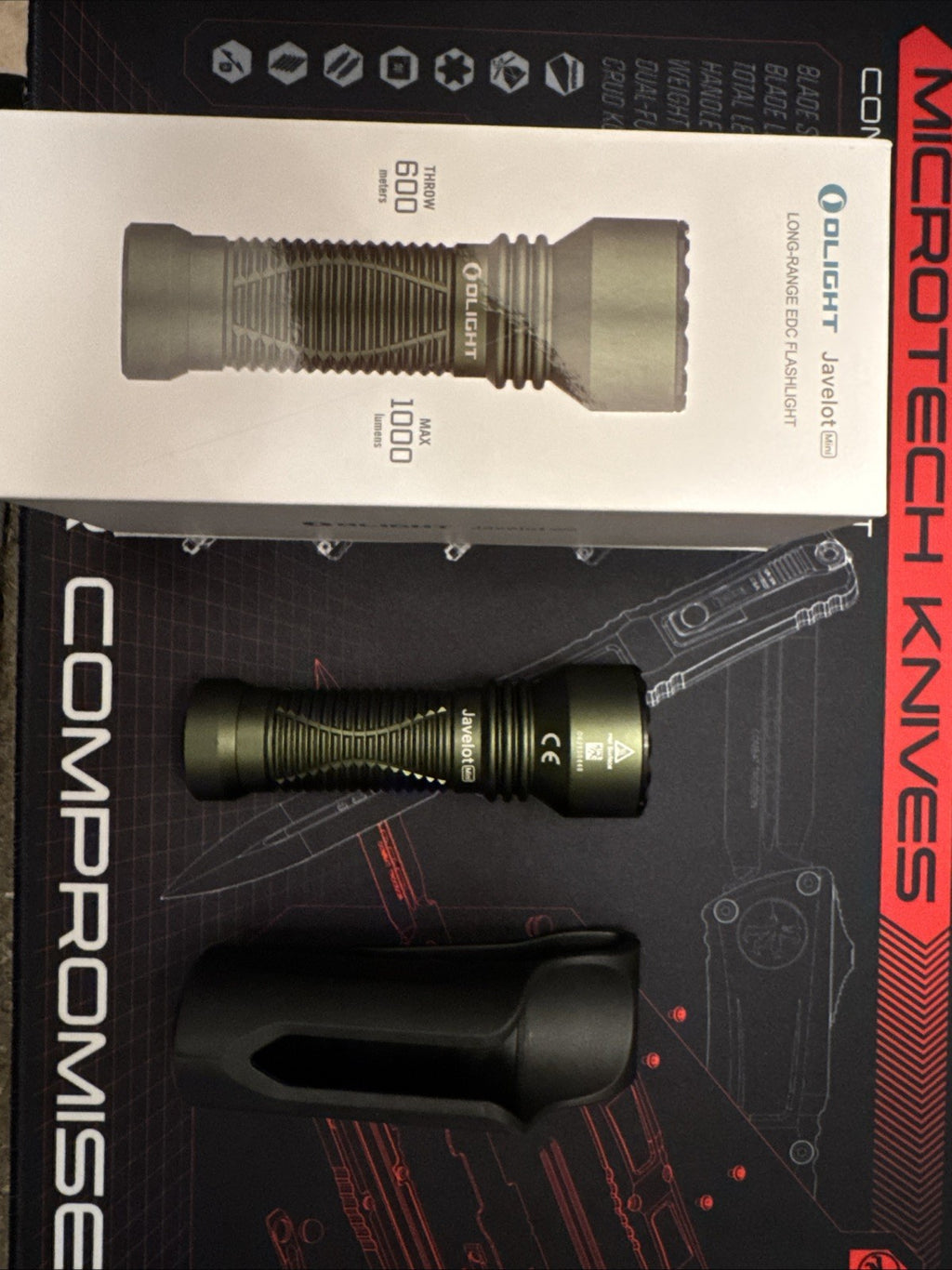 Olight Javelot Mini Flashlight 1000 Lumen 600M Range LED Emitter