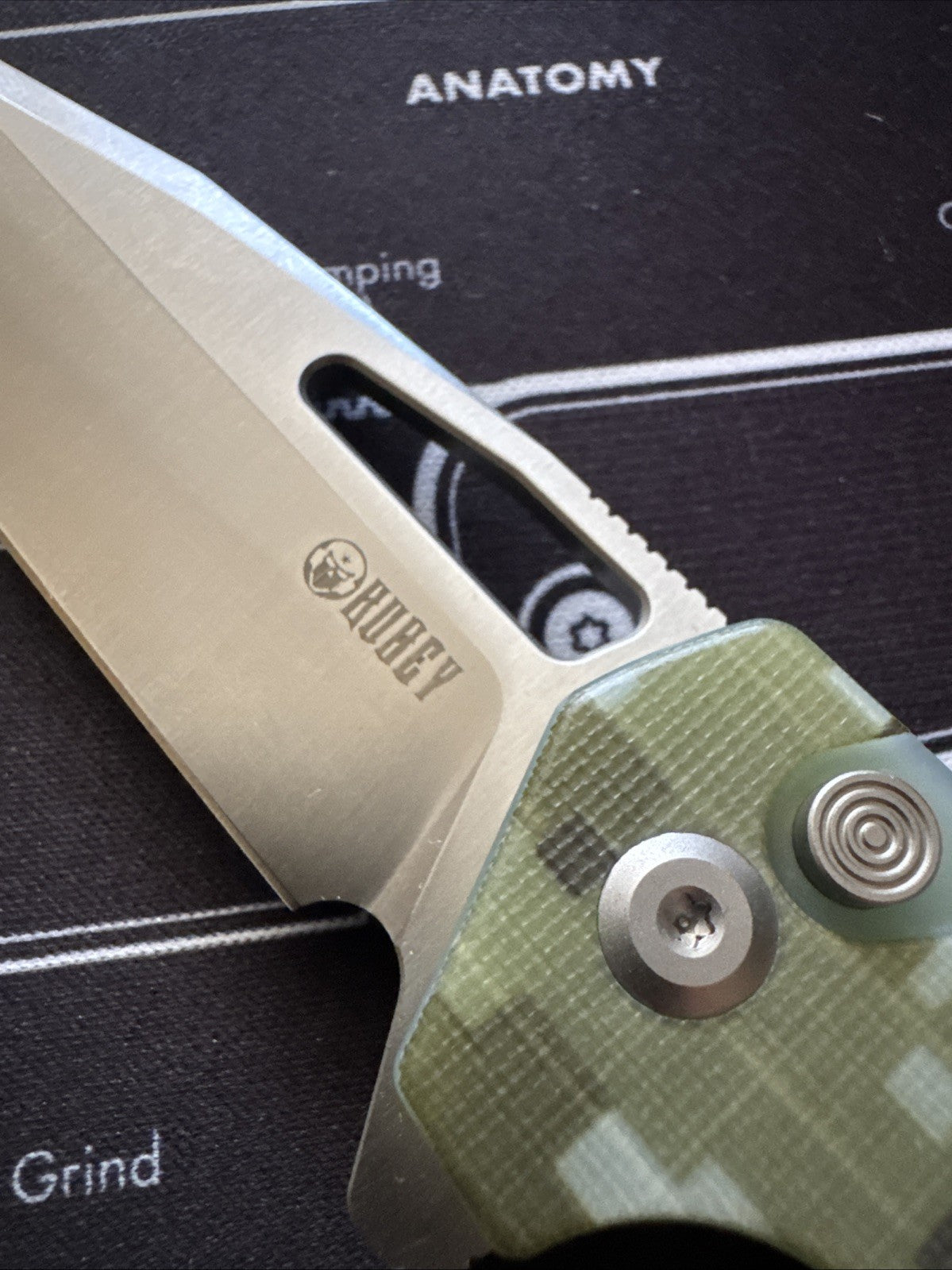 Kubey RDF Button Lock Folding Knife Camo G10 Handle AUS-10 Spear Point KU316C