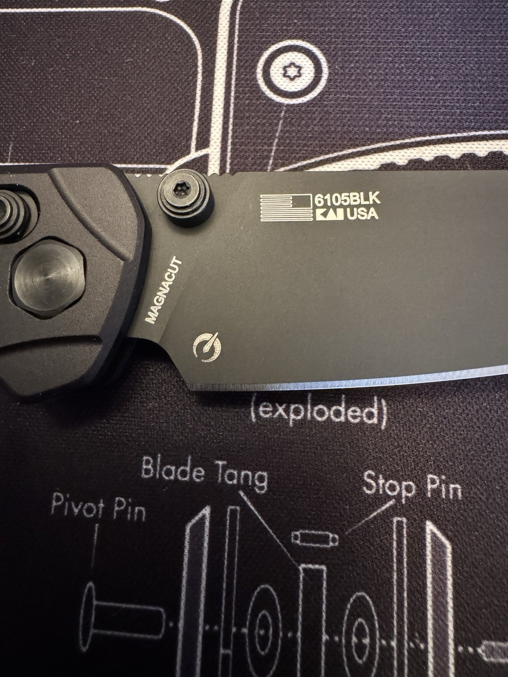 Kershaw Bel Air 6105BLK MAGNACUT Reverse Tanto Axis Lock Black Aluminum Handle