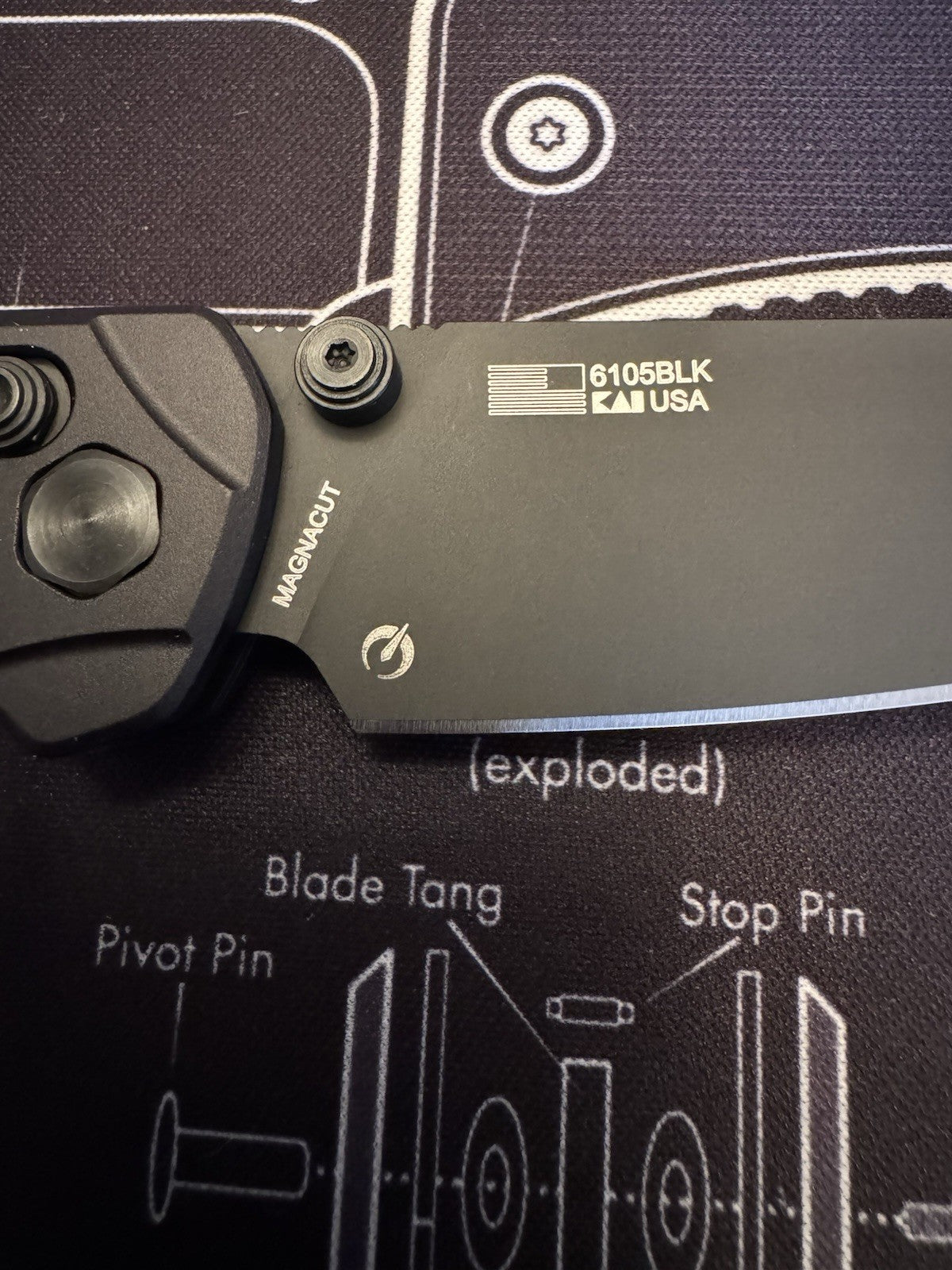 Kershaw Bel Air 6105BLK MAGNACUT Reverse Tanto Axis Lock Black Aluminum Handle