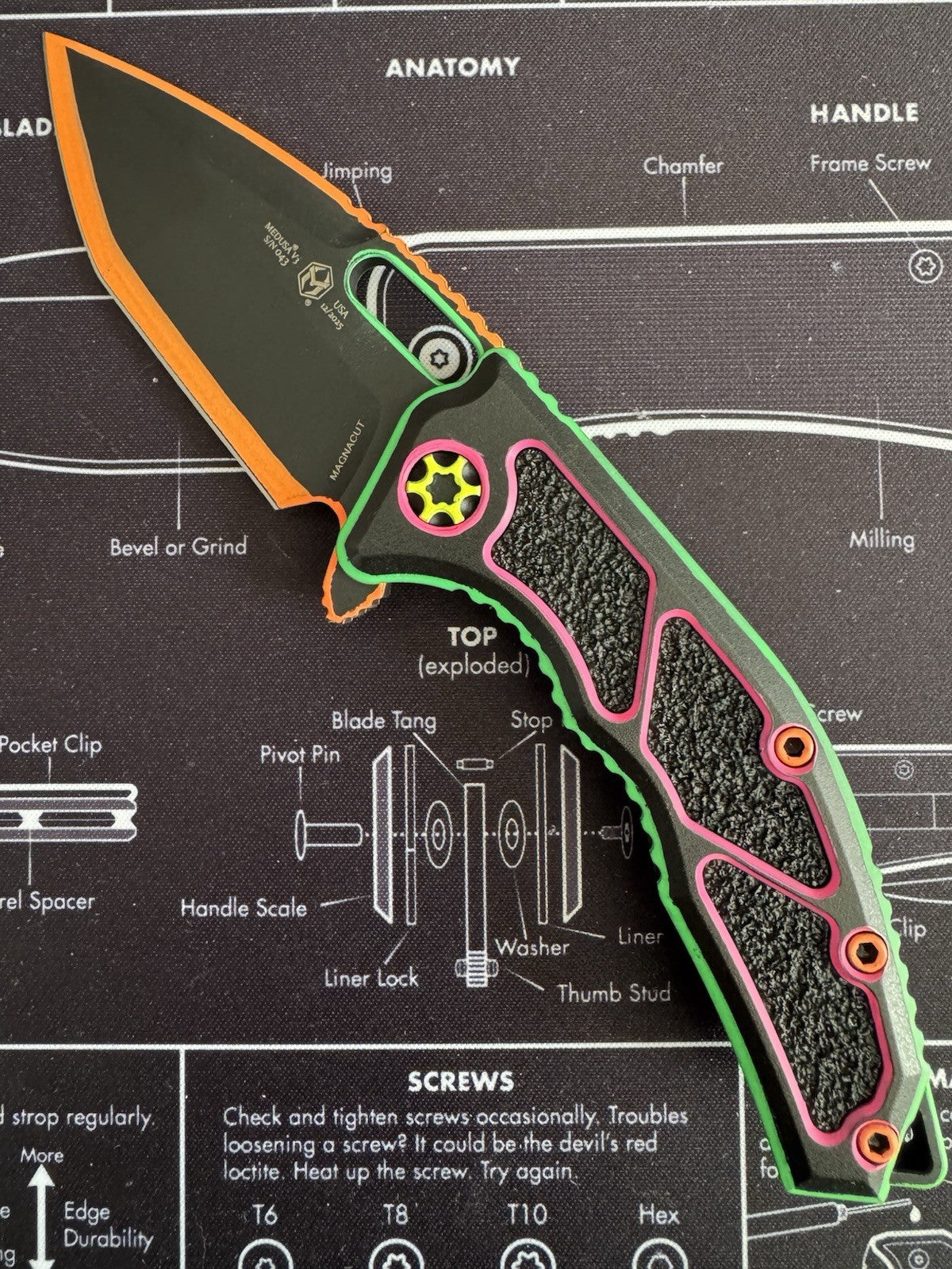 #18 - Heretic Medusa 80s Neon Cel-Shade Tanto - BROP Exclusive Sold Out!
