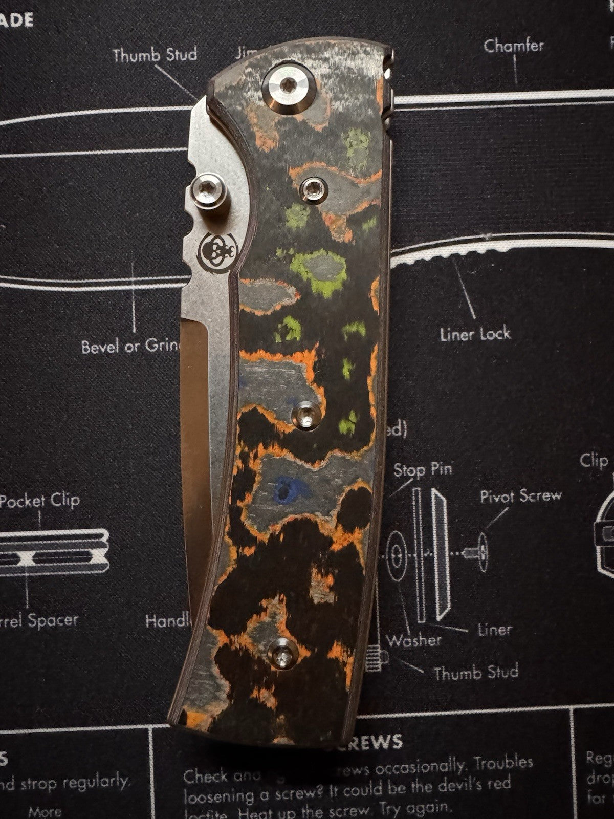Chaves Knives Redencion 229 Folding Knife 3.5" Elmax Steel 80's Camo Glow Carbon