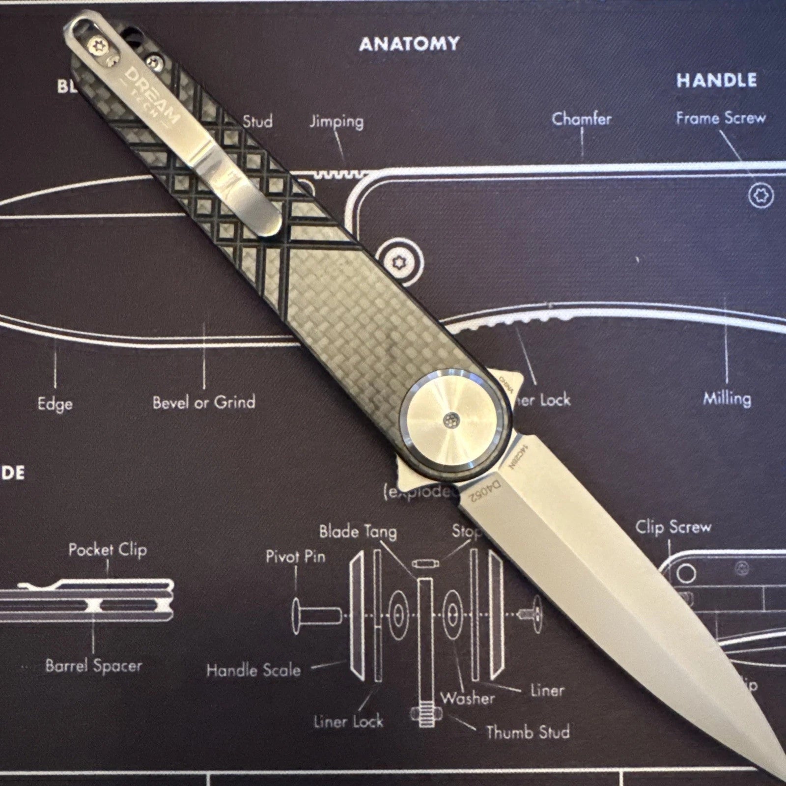 Dreamtech Carbon Fiber, 14c28n Blade, Dagger, Model : D4052 (Discontinued)