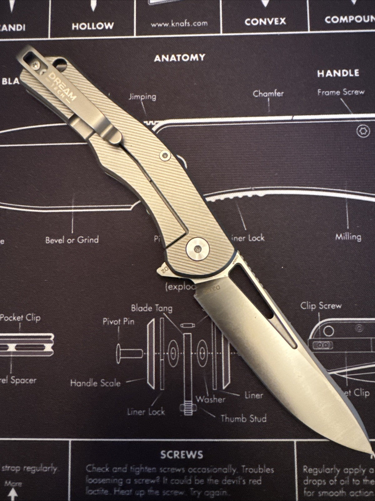 Dreamtech Liner Lock, TITANIUM Handle, D2 Blade, Model D3398TG, Silver