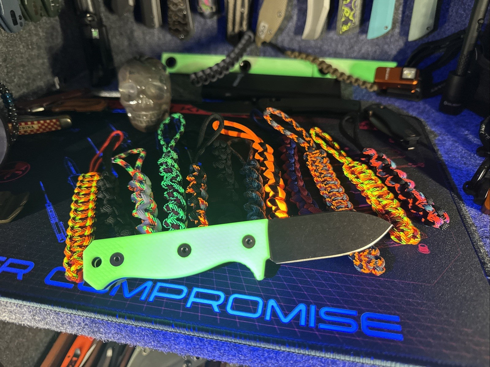 UV-Reactive Fixed Blade USA MADE