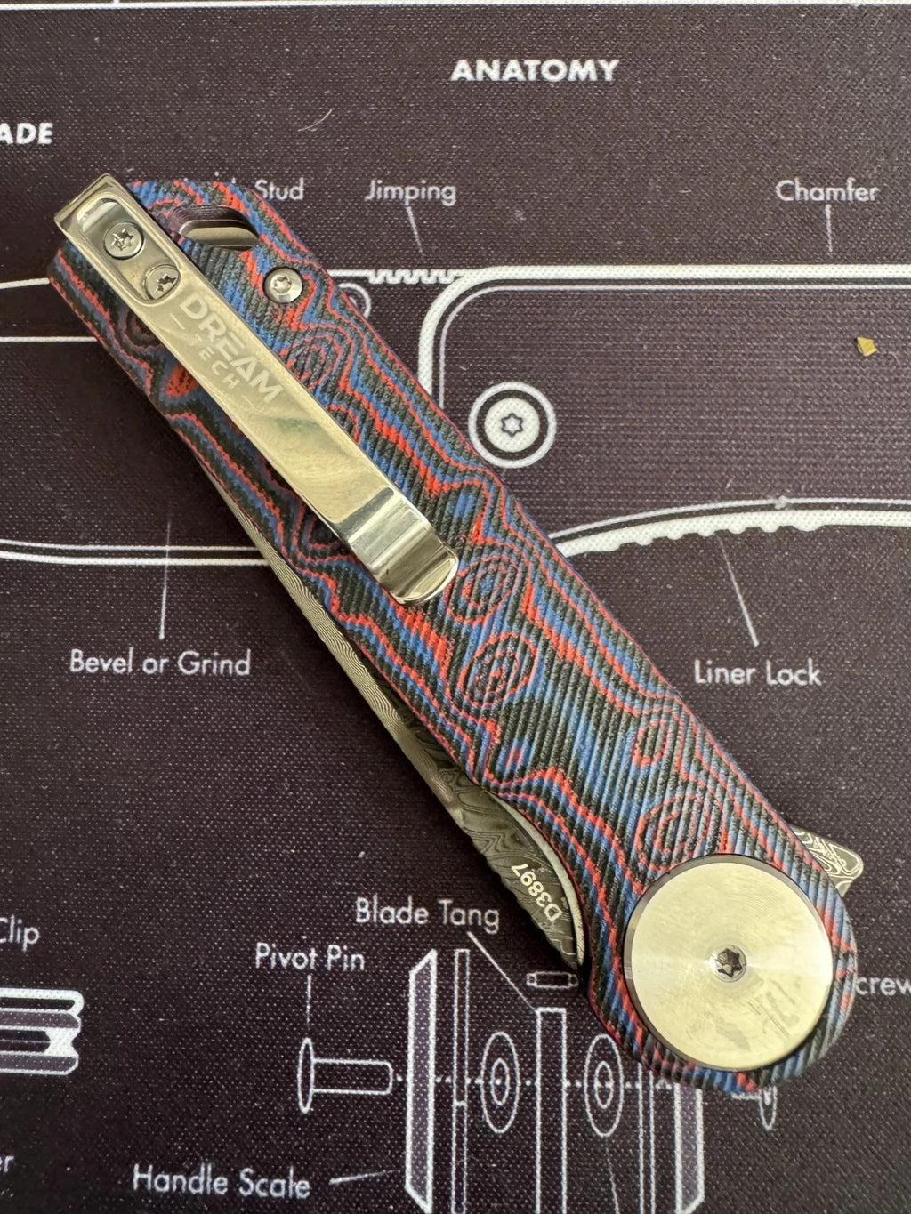 DREAMTECH Liner Lock Knife D3897MRD Camo Carbon Micarta 3.27” Damascus