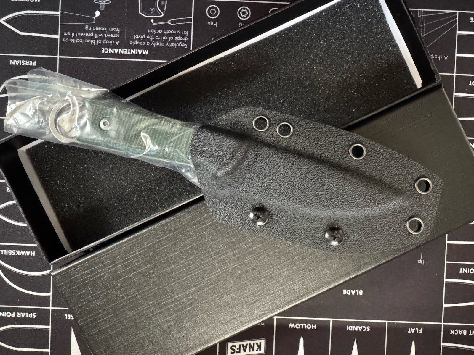 Nomad – D2 Fixed Blade Knife with Micarta Handle & Kydex Sheath