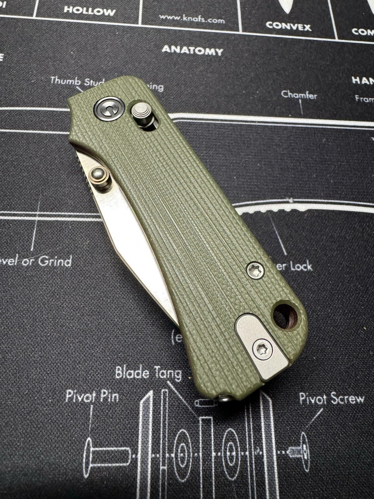Civivi Baby Banter 2 Crossbar Lock Green Micarta - With Bootie Tools