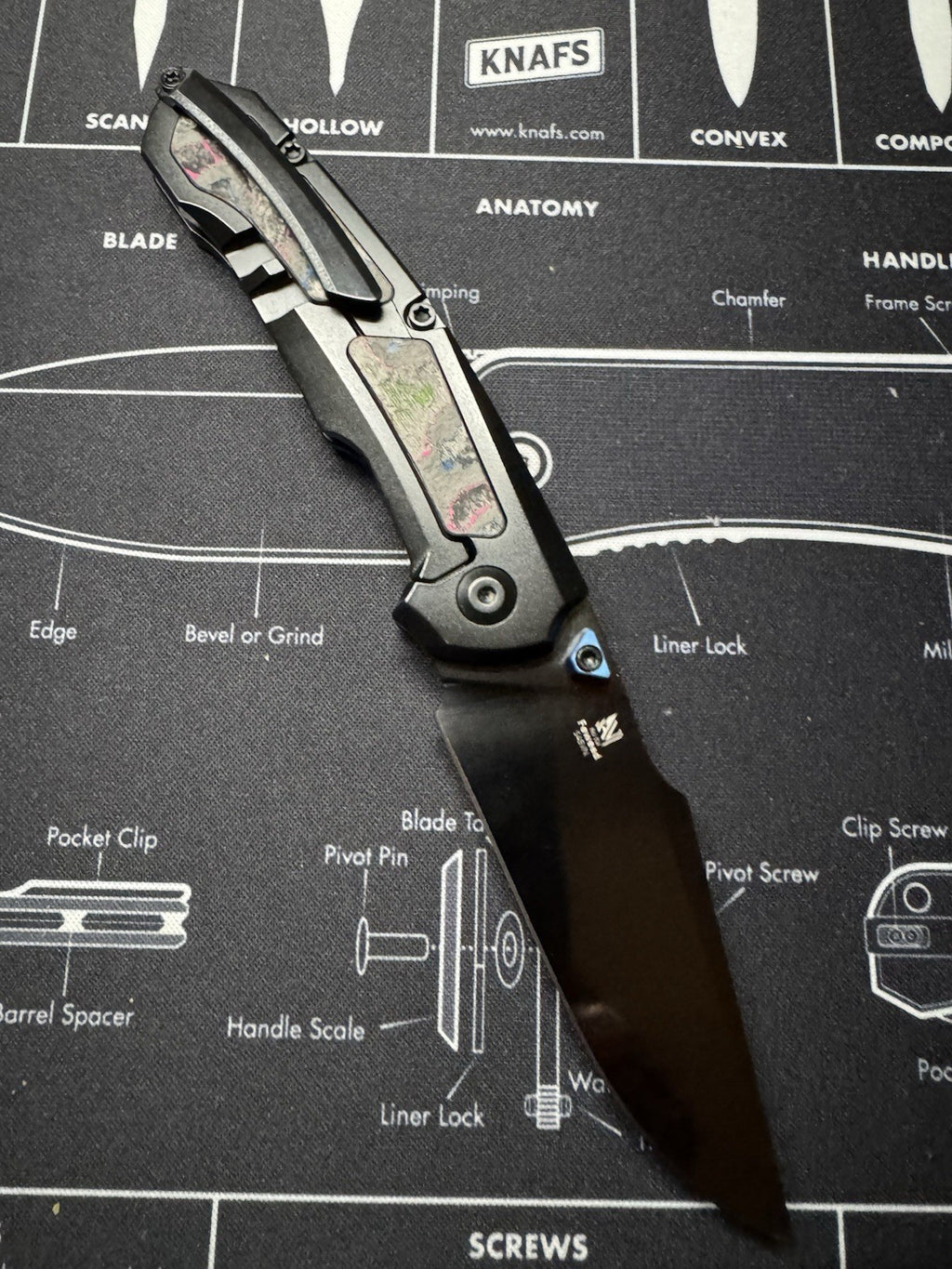 Kizer Cutlery Feweed S45VN & Titanium + 80s Camo CF (3" Black) 