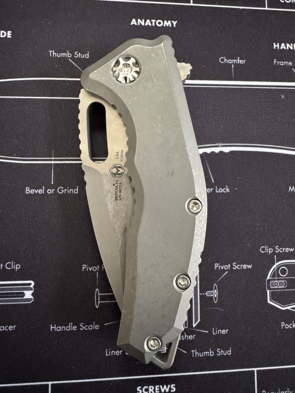 RARE! SOLD OUT  - Heretic Medusa Manual Tanto Battleworn Titanium