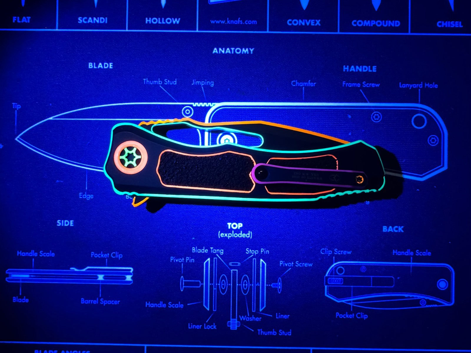 Heretic Wraith 80s Neon Celshade Brop Exclusive