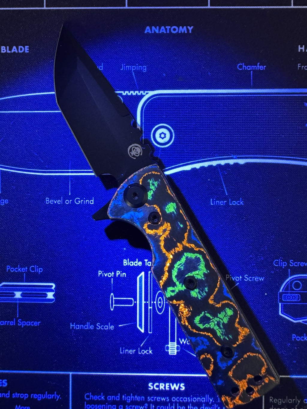 Chaves TAK REDENCION 80s CAMO CARBON Flipper Drop Point, Black, Elmax