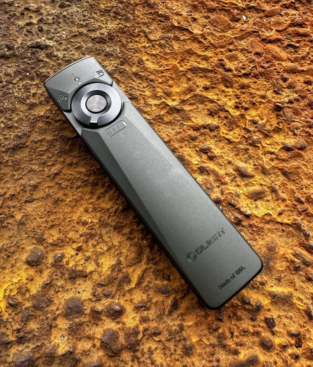 Olight Arkfeld Ultra Flashlight Olive Gray Aluminum (1400 Lumens CW)