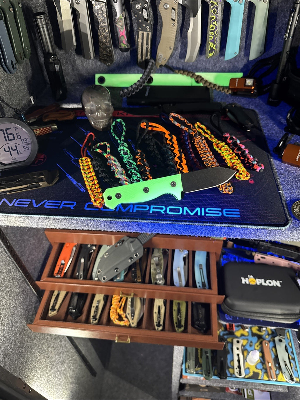 UV-Reactive Fixed Blade USA MADE
