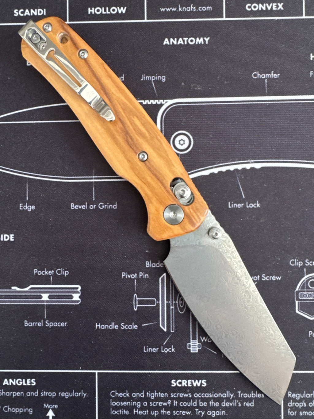 Bestechman Cicada's Wing Crossbar Lock Olive Wood Folding Damascus Knife MK06W2