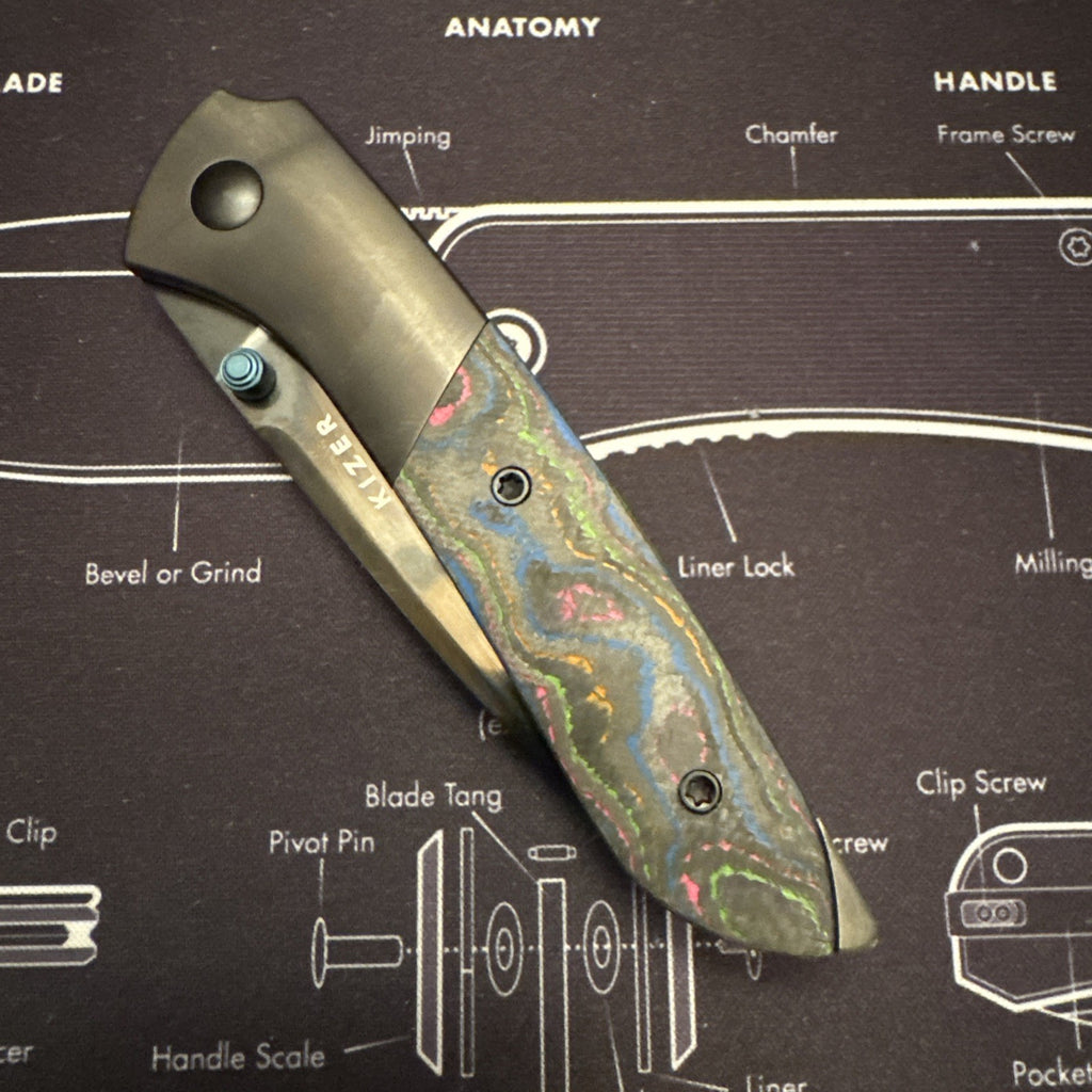 Kizer Spitfire Folding Knife Ti/Camo Carbon 80's Handle S35VN Plain Ki3690A2