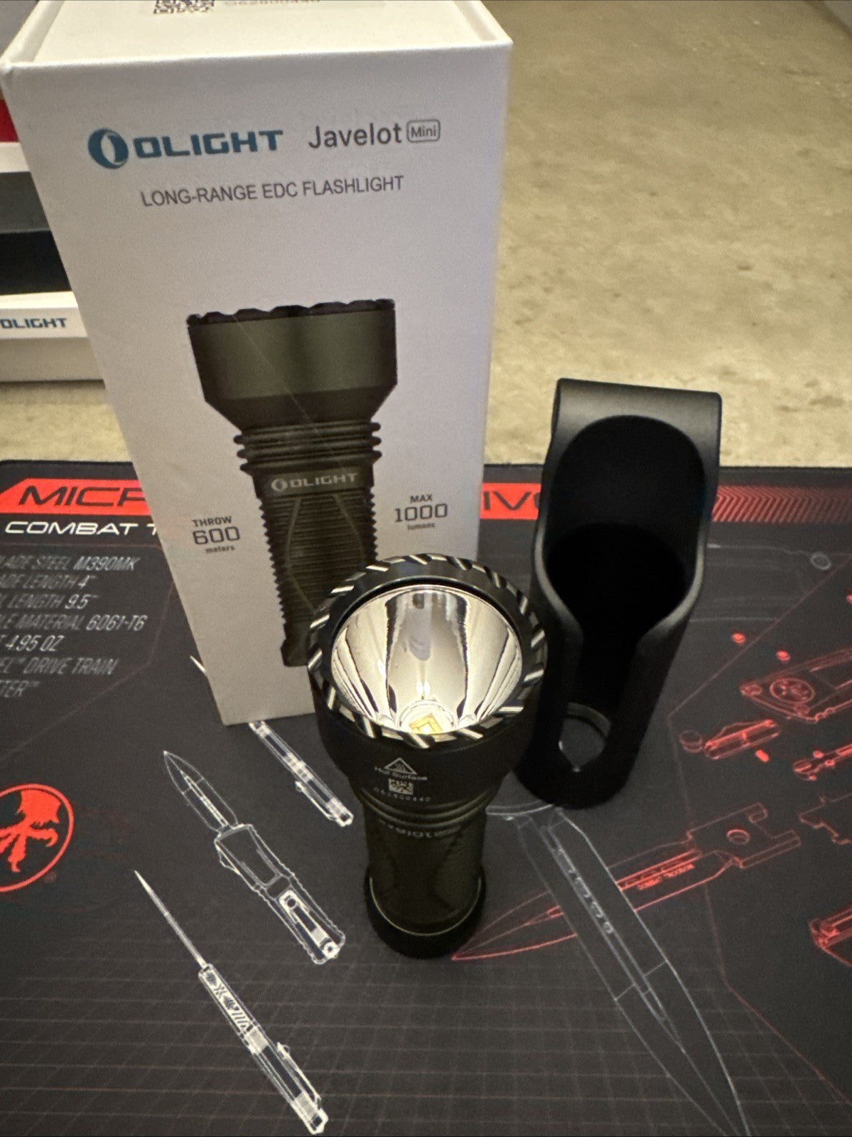 Olight Javelot Mini Flashlight 1000 Lumen 600M Range LED Emitter