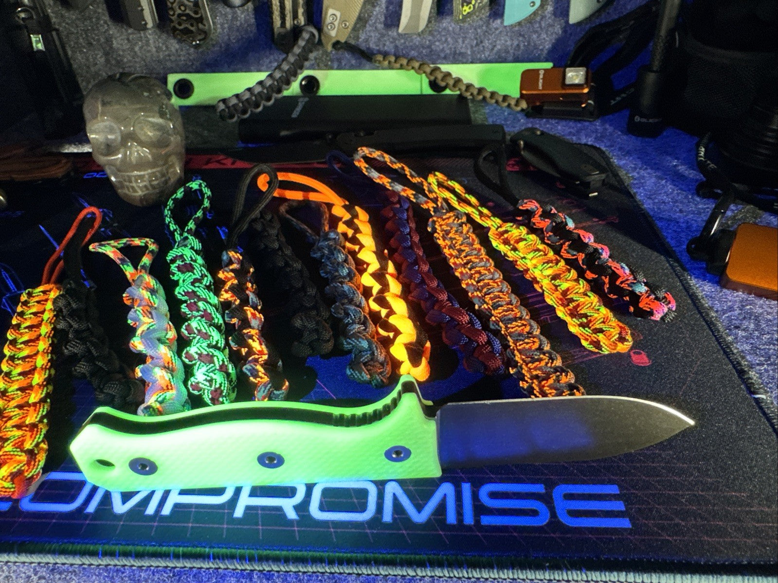 UV-Reactive Fixed Blade USA MADE