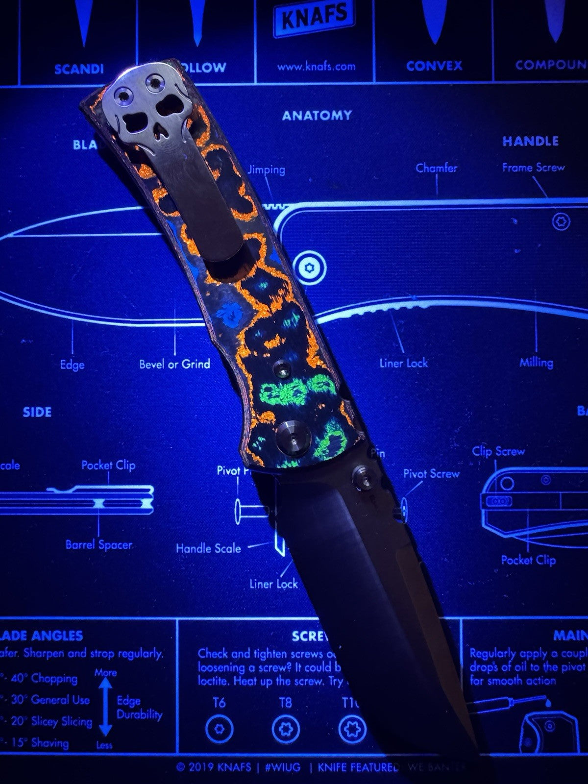 Chaves Knives Redencion 229 Folding Knife 3.5" Elmax Steel 80's Camo Glow Carbon