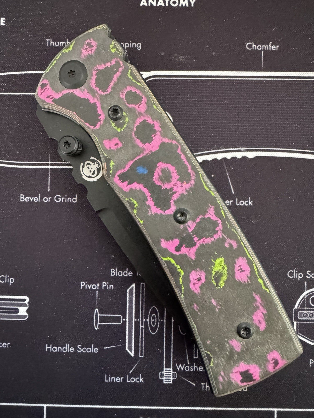 Chaves Knives Redencion 229 Folding Knife 3.5" Elmax Steel 80's Camo Glow Carbon