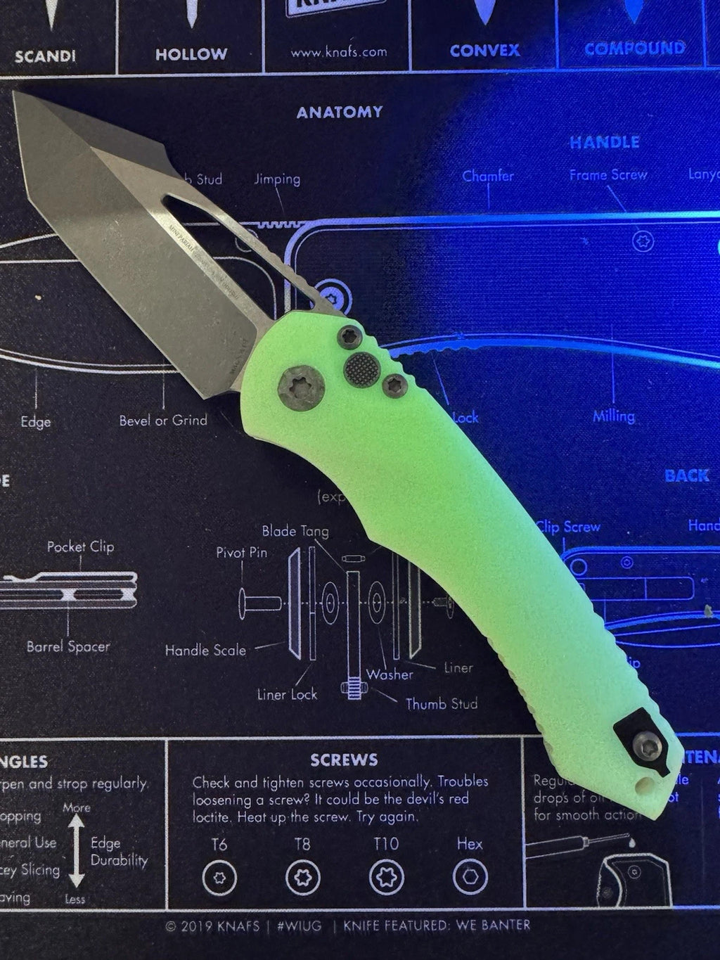 Heretic Knives Mini Pariah Manual Glow Chassis MagnaCut Exclusive