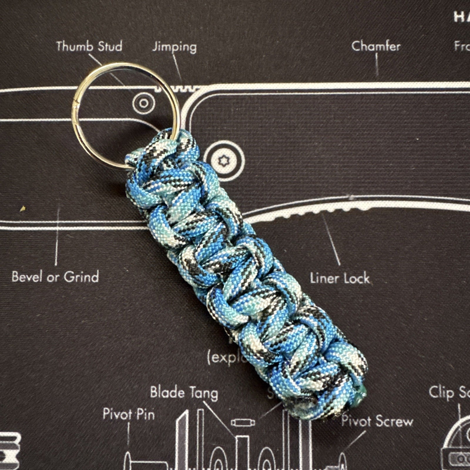 Lanyard for knife (misc)
