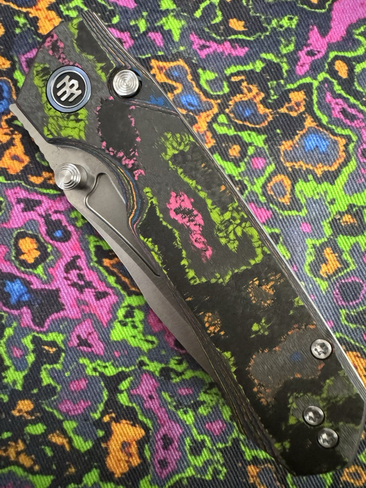 Remette Rhino Satin 80s Camo Carbon Exclusive