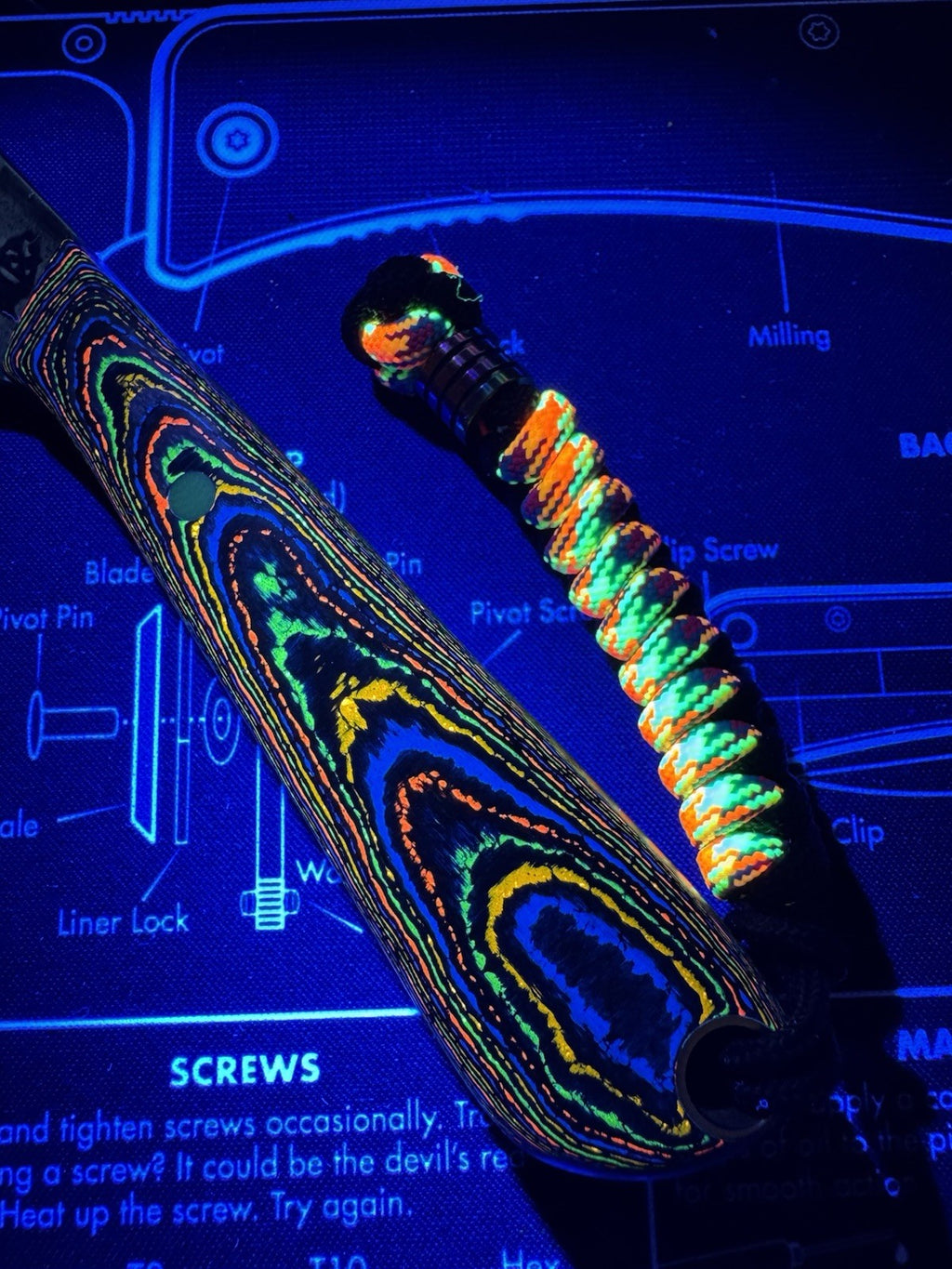 Custom 1 Of 1 - Camp Fixed Blade 80s Camo Carbon - G10 Liner - 1084 Carbon