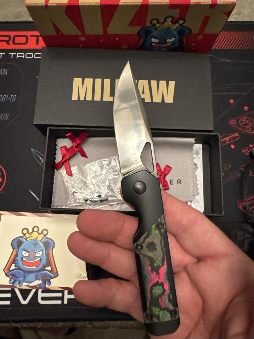 Kizer Mini Militaw 80s Camo Carbon Fiber