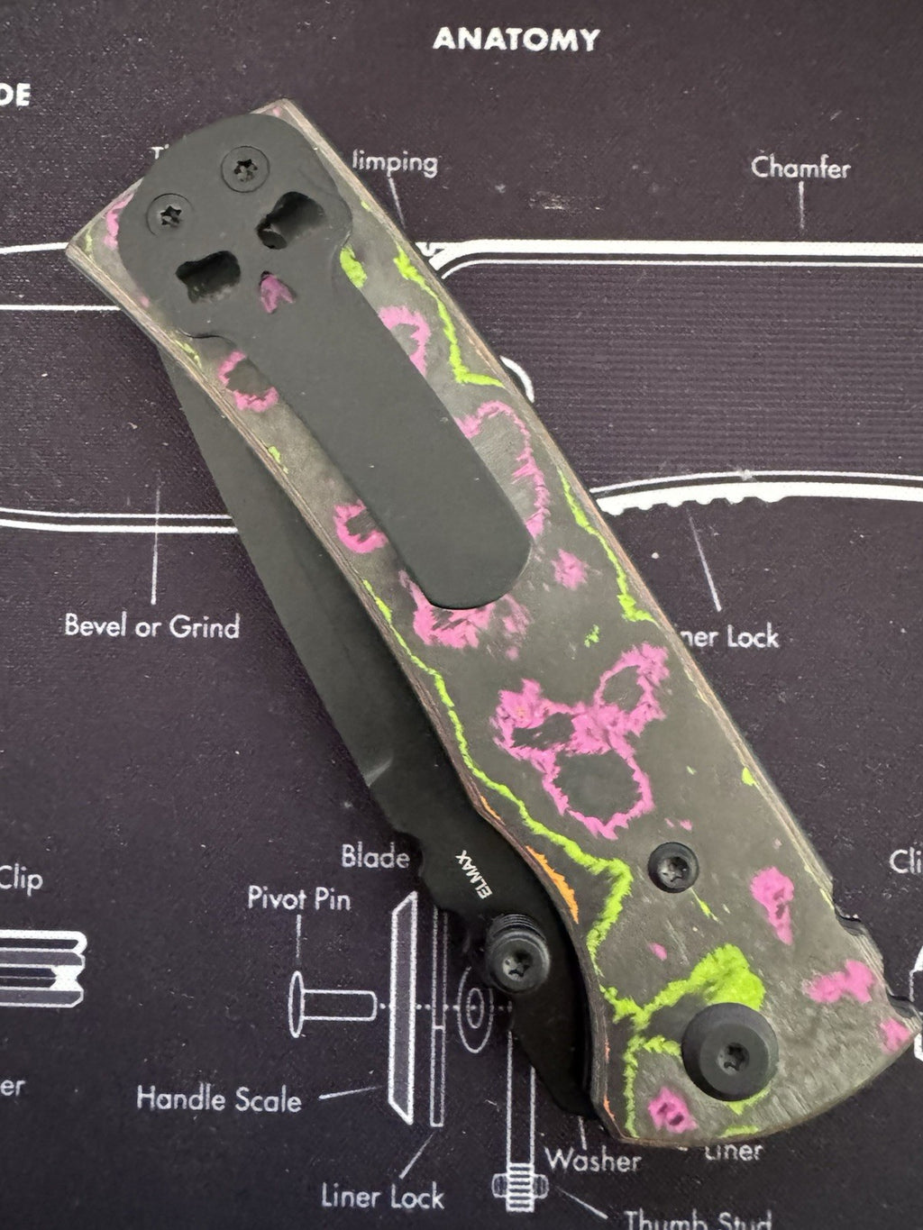 Chaves Knives Redencion 229 Folding Knife 3.5" Elmax Steel 80's Camo Glow Carbon