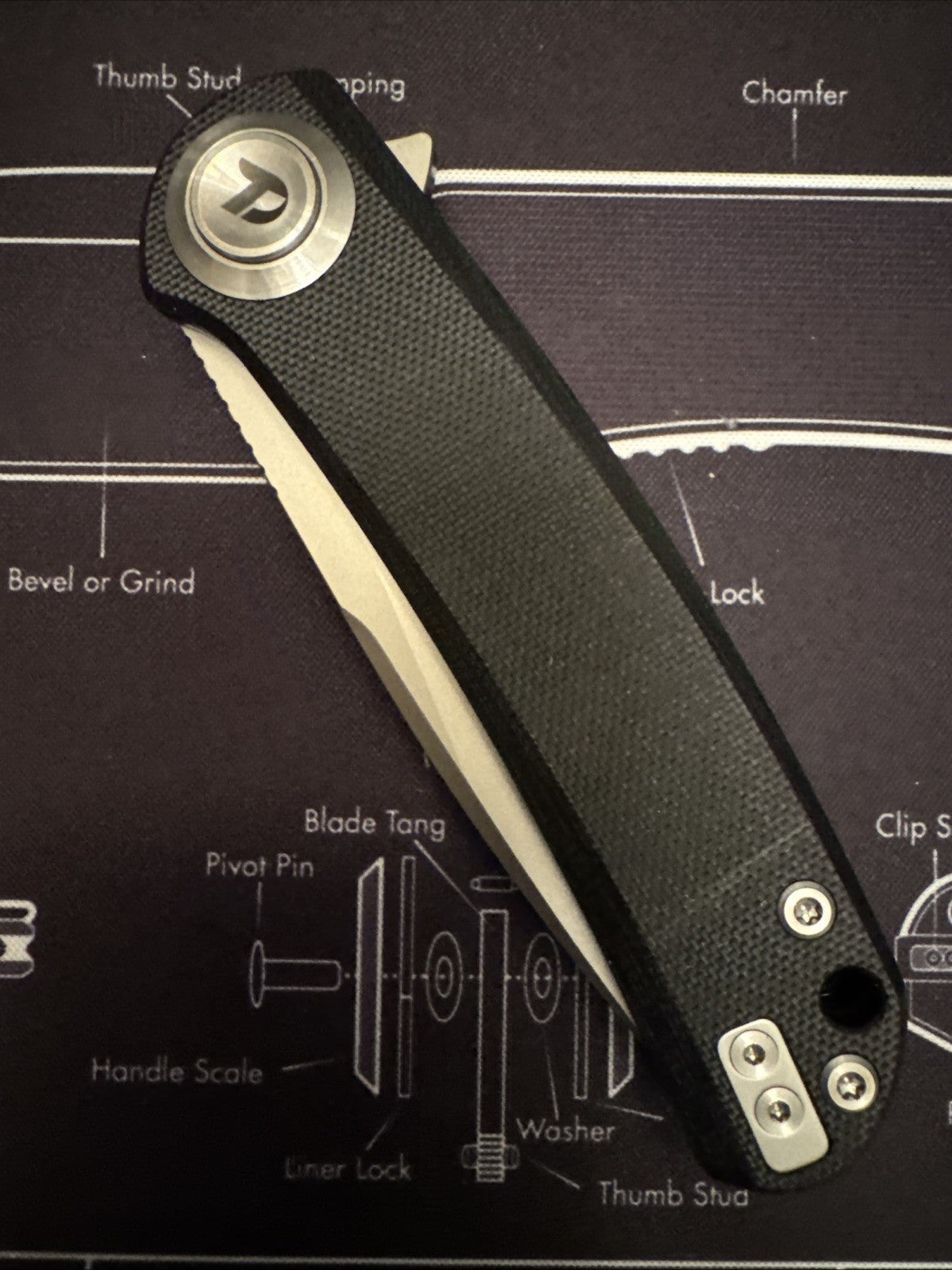 Dreamtech, Button Lock System, Black G10 Handle, D2 Blade D4389GB