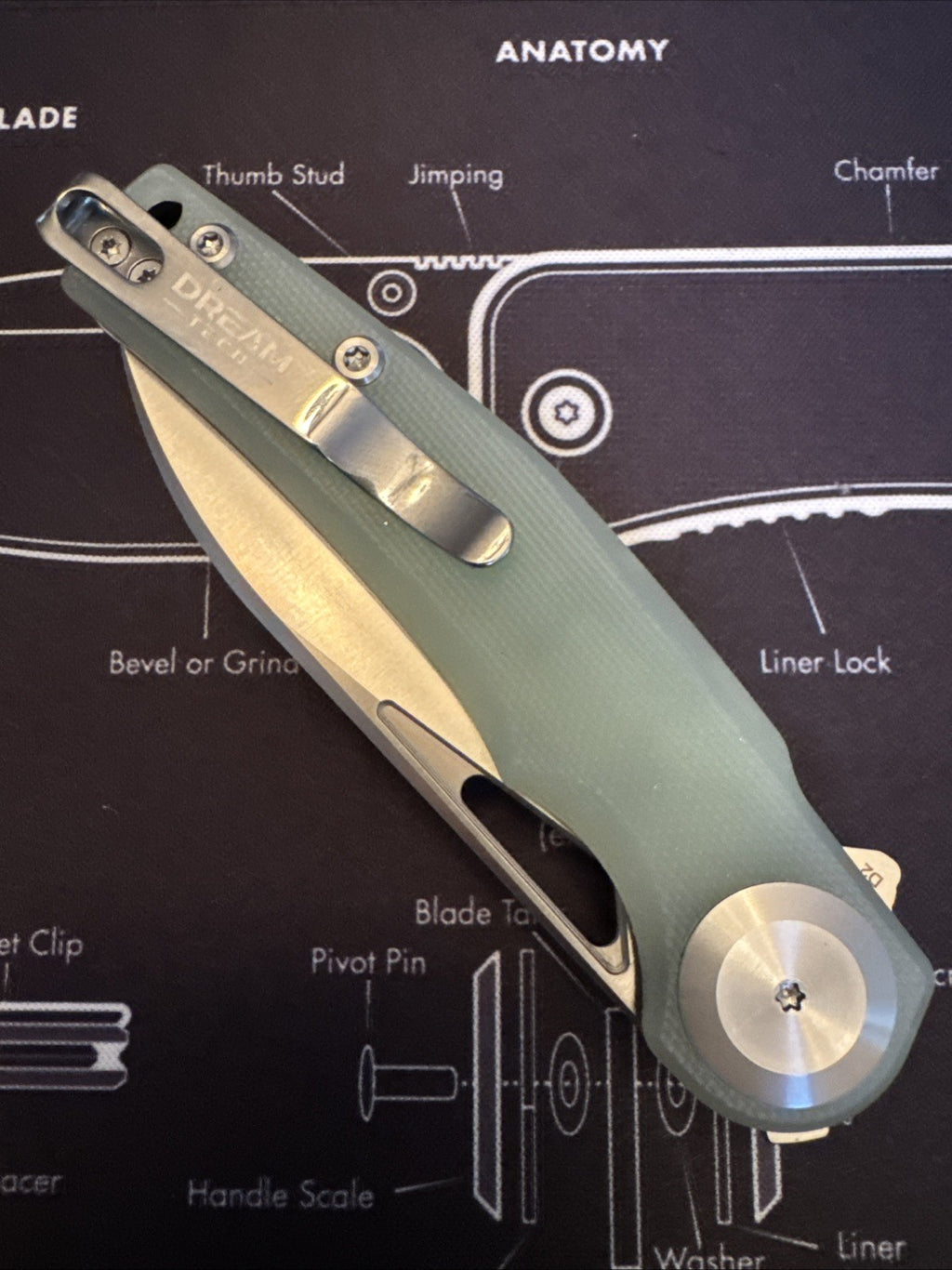 Dreamtech Button Lock, D4130GJ, G10 Handle, D2 blade, Jade