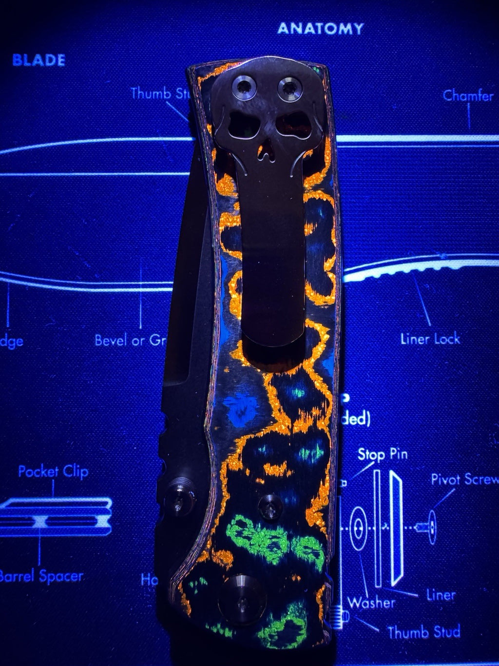 Chaves Knives Redencion 229 Folding Knife 3.5" Elmax Steel 80's Camo Glow Carbon