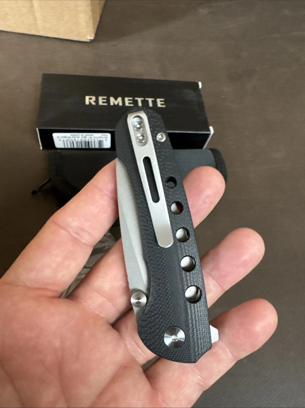 REMETTE RT-BEE 14C28N Knife Blade Steel Black G10 Handles + Titanium Toothpick