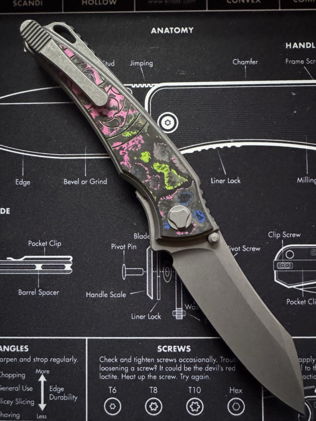 Hawk Knife Designs - Talon – Camo Carbon 80s Inlay (New)