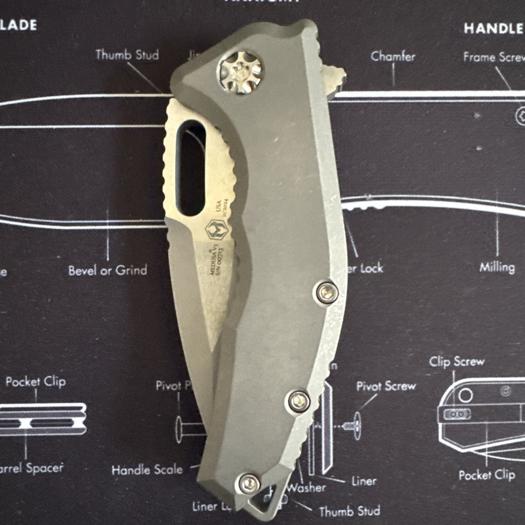 RARE! SOLD OUT  #713 - Heretic Medusa Manual Tanto Battleworn Titanium