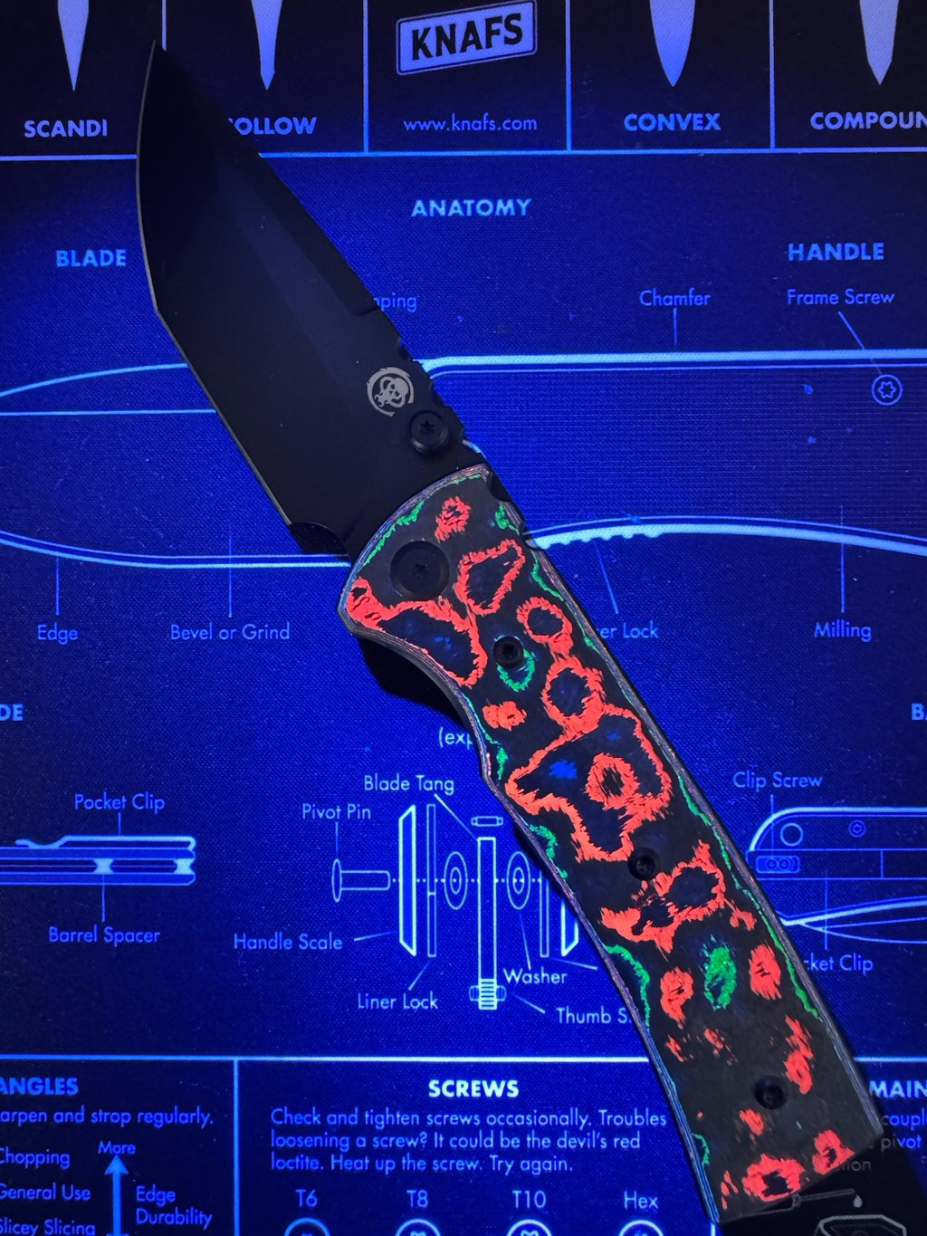 Chaves Knives Redencion 229 Folding Knife 3.5" Elmax Steel 80's Camo Glow Carbon