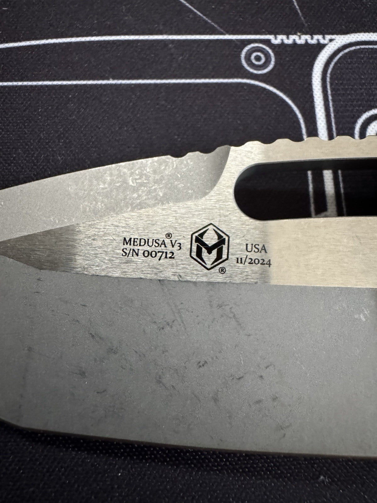 RARE! SOLD OUT  - Heretic Medusa Manual Tanto Battleworn Titanium