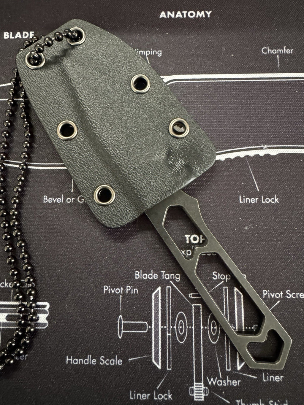 DREAMTECH D4038B Fixed Blade Knife Black Stonewashed D2 Steel w/ Kydex Sheath