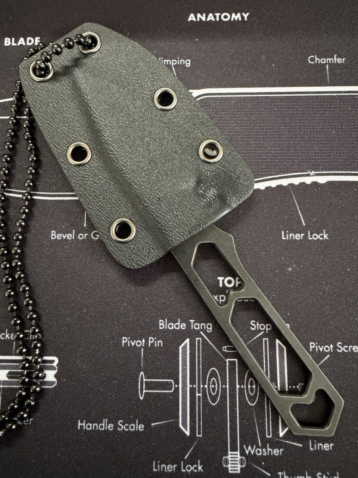 DREAMTECH D4038B Fixed Blade Knife Black Stonewashed D2 Steel w/ Kydex Sheath