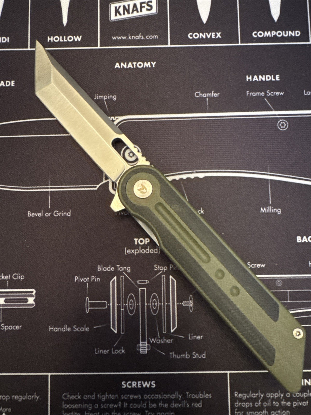 Dreamtech Liner Lock, Green G10 Handle, D2 Blade, Model D3863GG