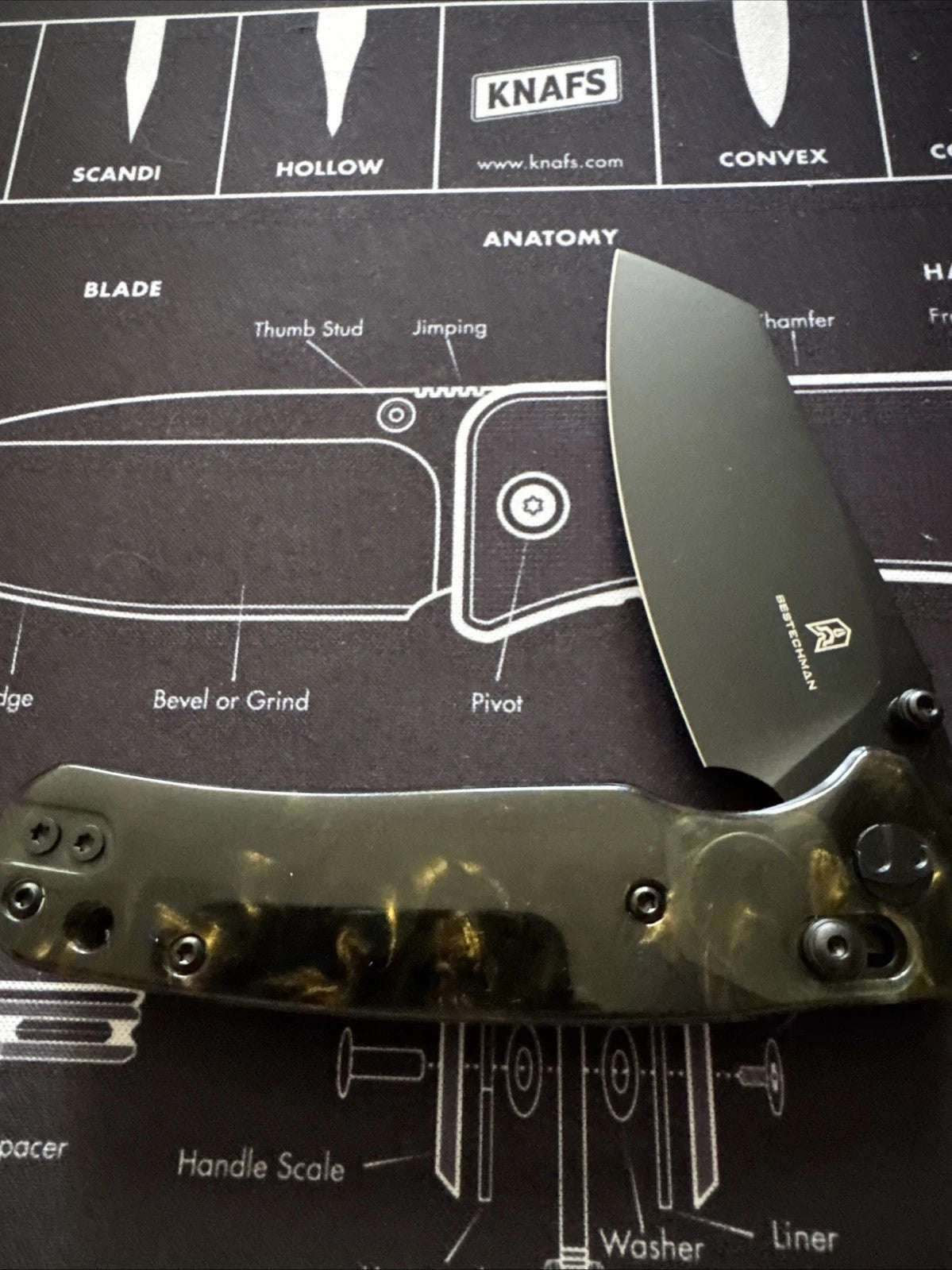 Bestechman Cicada's Wing Crossbar Lock Knife Brown Resin (3.15" Black)