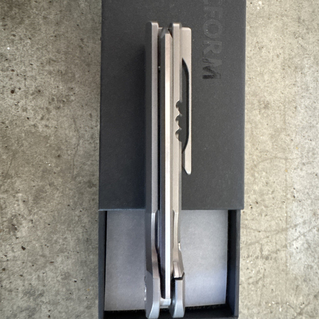 Arcform Slimfoot Frame Lock Titanium M390