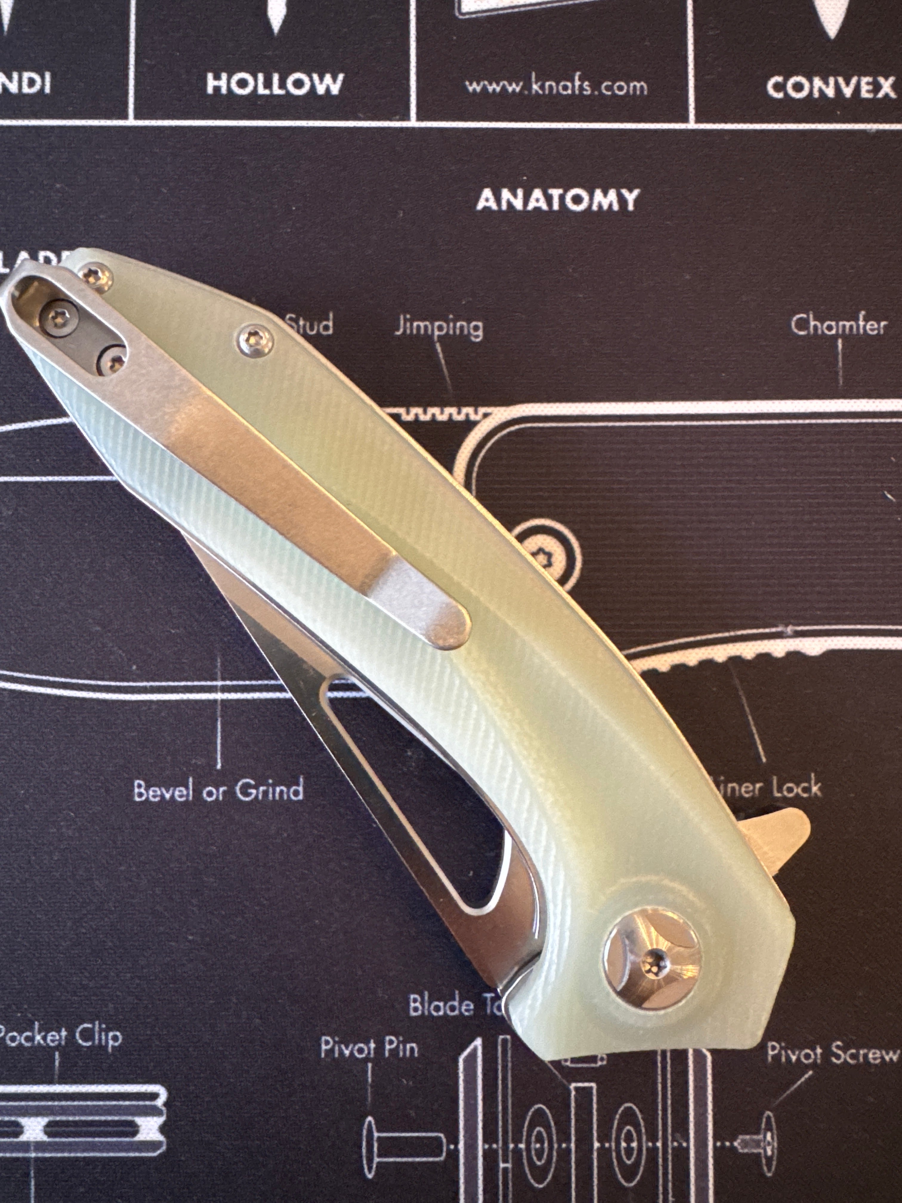 Beyond Tech Folding Pocket Knife 2204-NA